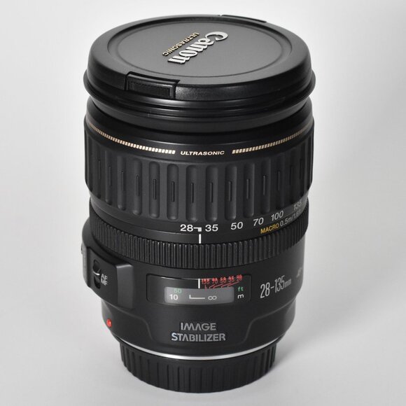 Canon EF 28-135mm f/3.5-5.6 IS USM Telephoto Zoom Lens MINT - Picture 1 of 9